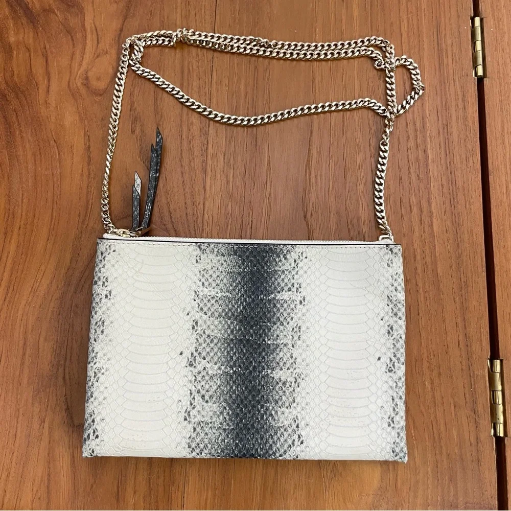 EUC Coach Snakeskin Leather Crossbody Bag‎